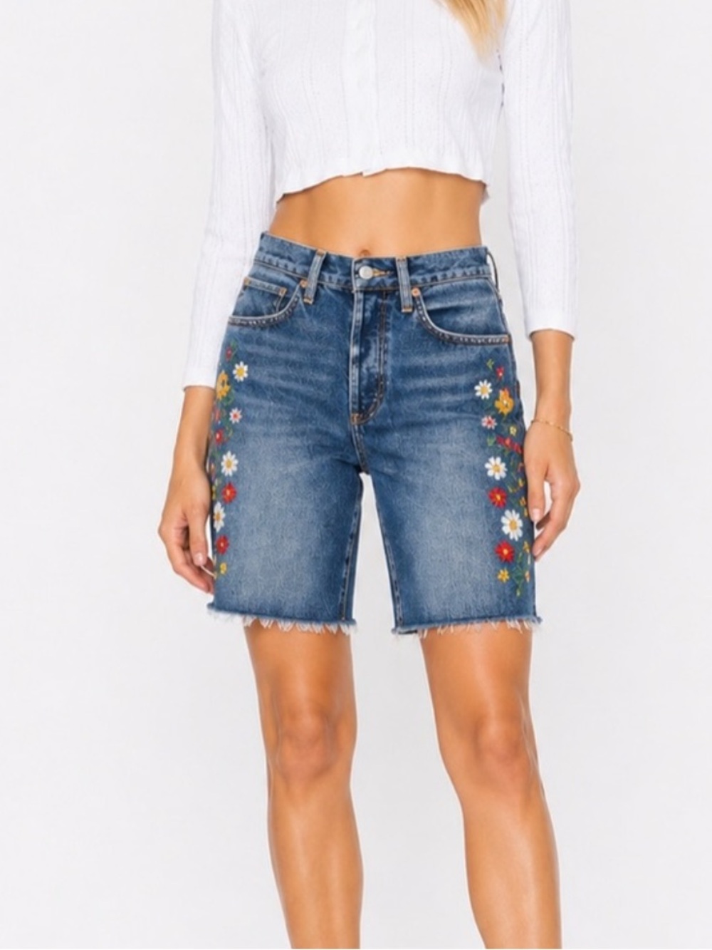 Driftwood Bermuda Floral Embroidered Shorts 28 raw hem high rise boho